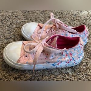 Toddler girl converse pink